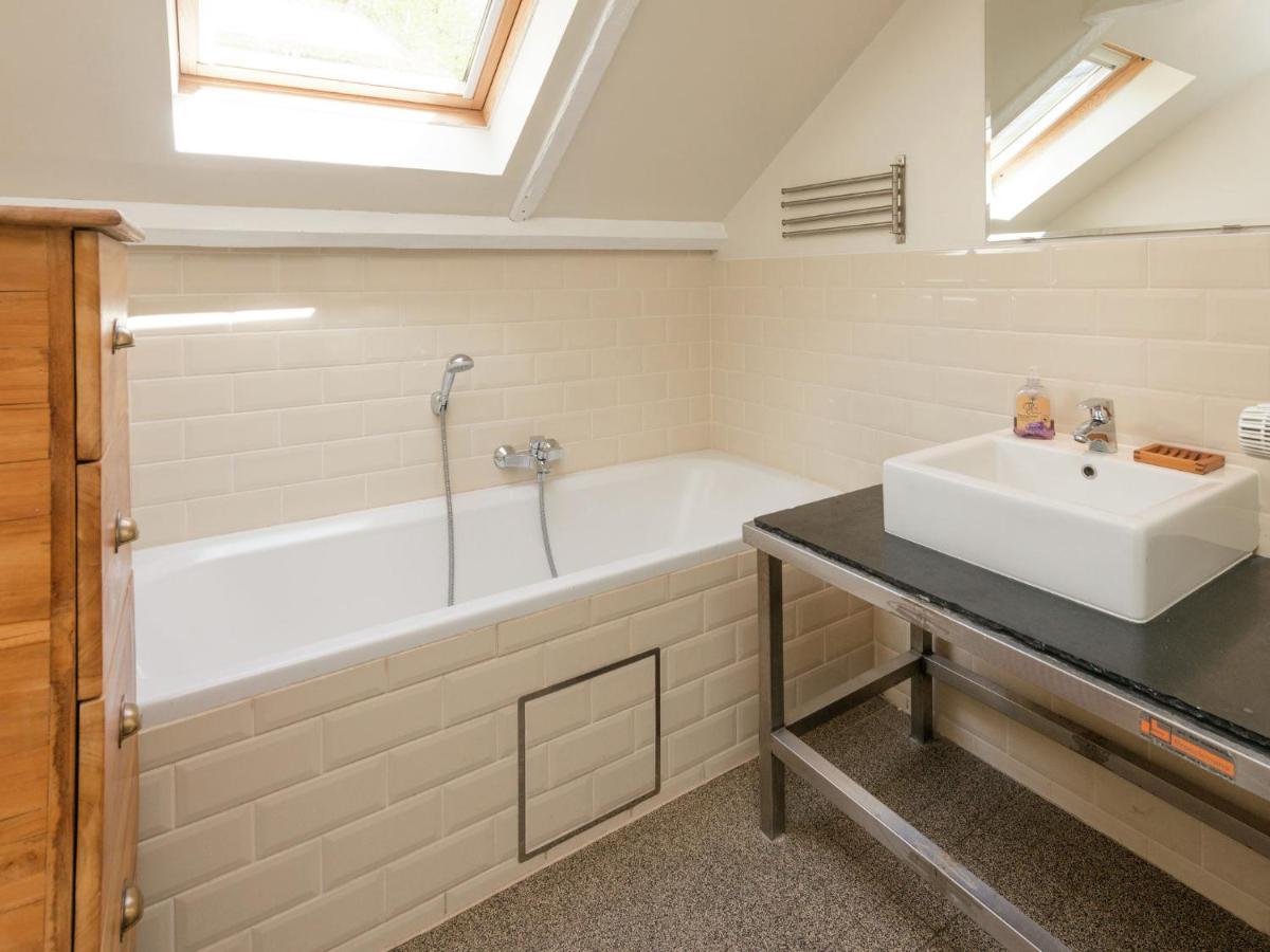 Beautiful Holiday Home In Redu With Whirlpool Exterior photo